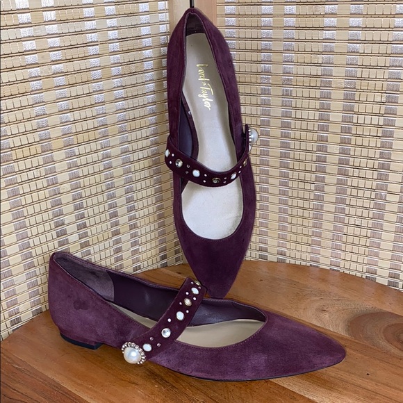🔶Lord & Taylor Suede Embellished Strap Merlot Leather Flats Size 7.5 - Picture 1 of 7